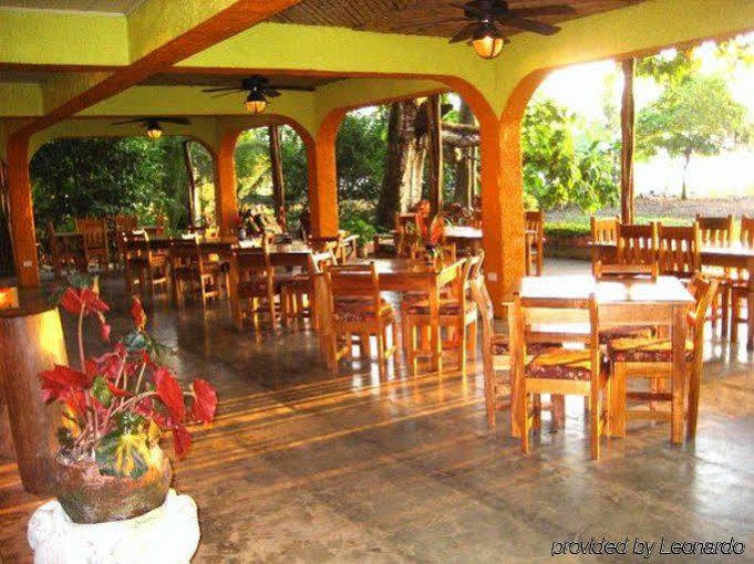 Iguana Lodge Beach Resort&Spa Puerto Jiménez Restaurant foto